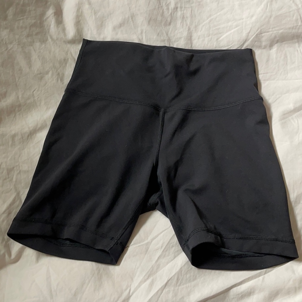 LULULEMON WUNDER TRAIN 6INCH BIKER SHORTS